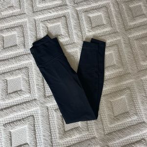 Black lululemon leggings in really good condition